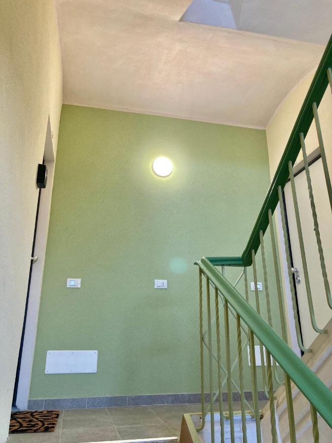 Appartement Palazzo Proietti Bilo 2 à Biella Extérieur photo